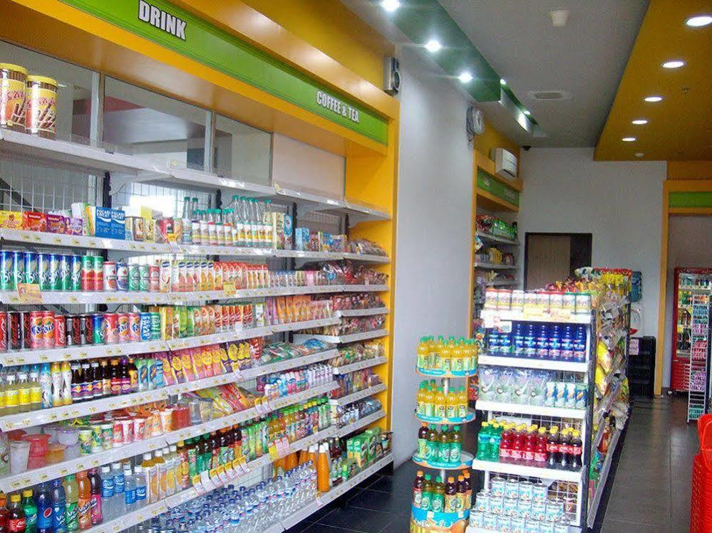 简单瓦罗尔酒店 Cimahi 外观 照片